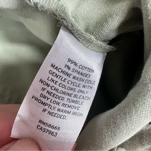 Caslon New NWOT Rolled Cuff Twill Shorts In Green Spring Camo SIZE 8 Summer