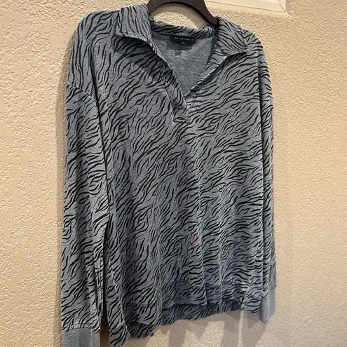 Jane and Delancey Gray Zebra Print Women’s Long Sleeve Collared Shirt