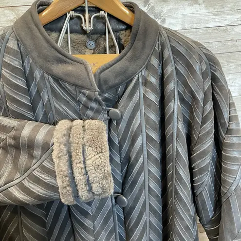 Vintage Womens S (No Size label) Coat Leather Long Chevron Pattern Lined Jacket Gray