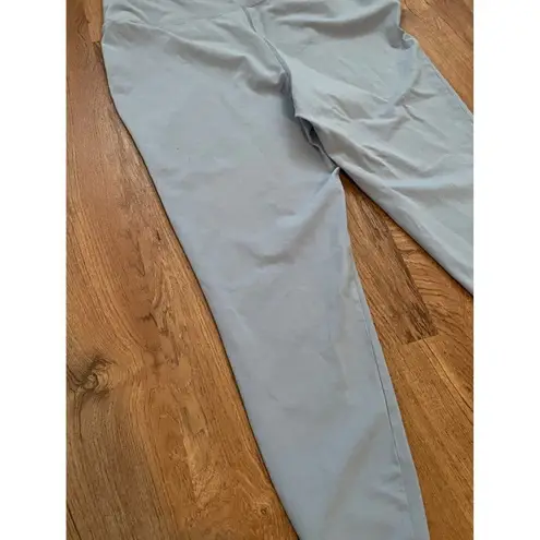 Wonderly Studio blue leggings