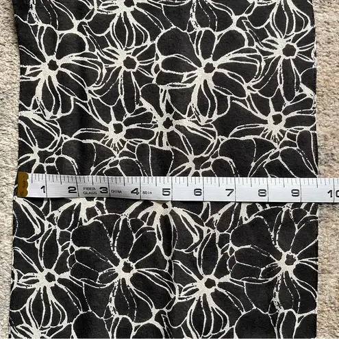 New York & Co Y2K Graphic Black and White Floral Print Silk Chiffon Skinny Scarf