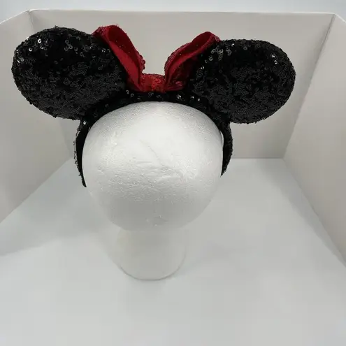 Disney  Parks Minnie Mouse Ears Hat Headband Black Sequins Red Sequins Bow