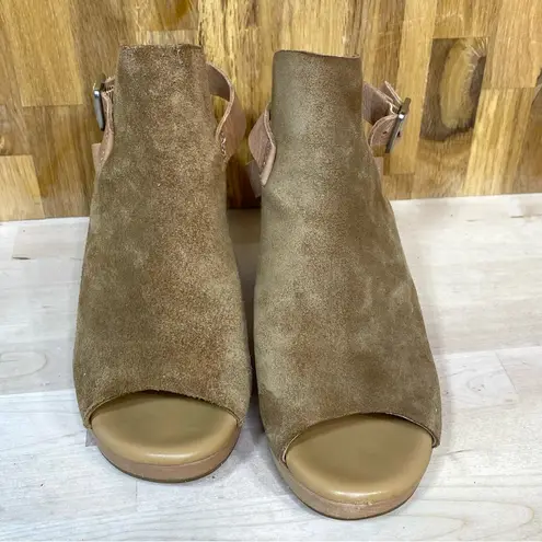 Kork-Ease Hopi Suede Leather Peep Toe Sculpted Chunky Heel 7