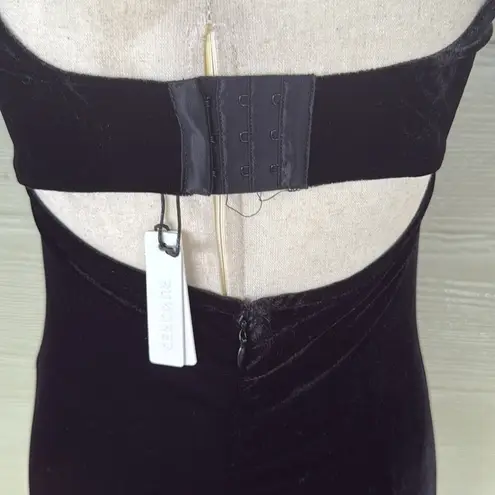 Rumored “Runaway” Black Velvet Midi Dress