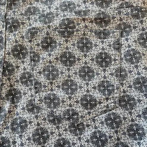 H&M  | Blue Patterned Shorts | Size 8 - Image 6