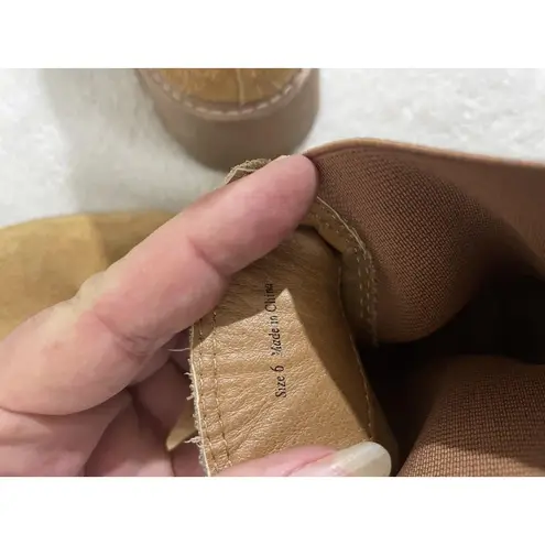 DOLCE VITA Womens Ankle Bootie Shoes Size 6 medium Camel Suede Chelsea Brown