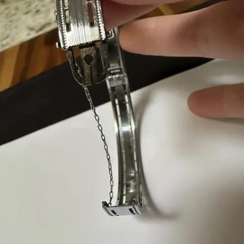 Pacific&Co Vintage Signed NuWite R&G . Art Deco Hinged Bangle Bracelet Safety Chain Blue