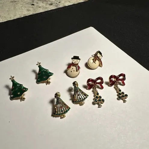 Lot Of 4 Holiday Pierced Earrings Stud/Dangle Christmas Tree Snowman Etc 1 Avon Gold