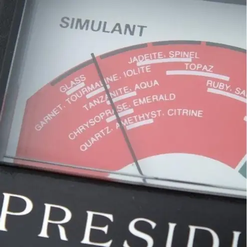 Beautiful Women's Sterling Silver Garnet Ring, Birthstone Jewelry, Size 6 Red