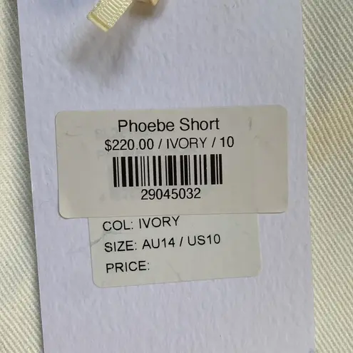 NWT Significant Other Phoebe Short Size US 10 Ivory White Denim Angled Fly Loose