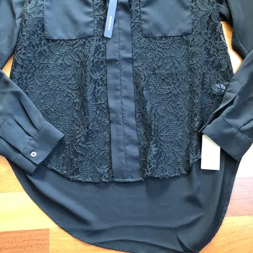 Harvé Benard ♦️NWT lace blouse M