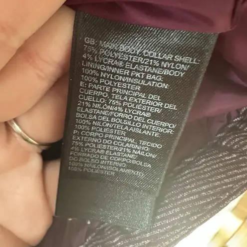 The North Face  Women's Medium Pseudio Puffer Vest Quilted Full Zip Purple