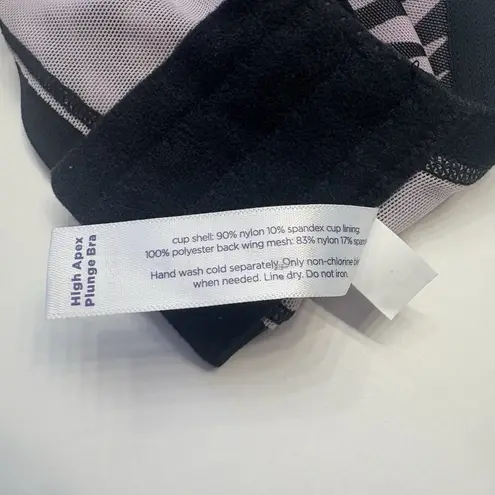 Cacique Sheer Unlined High Apex Plunge Underwire Bra Plus Size 46DD Geometric