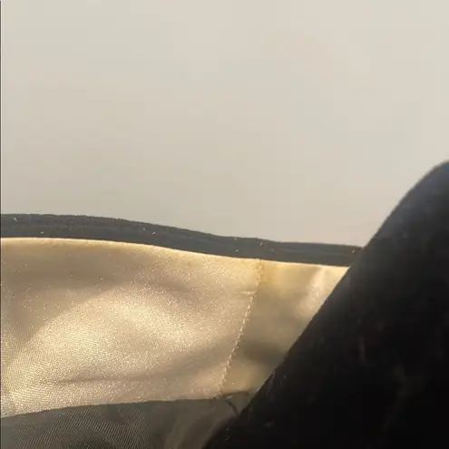 Elegant Black and White Women's pin stripe Blazer