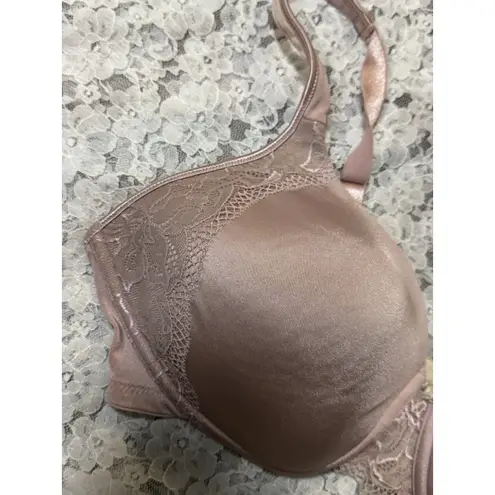 Bali Lot Of 3 Womens Bras, Vanity Fair And , 38DD, 2 wireless, 1 wired