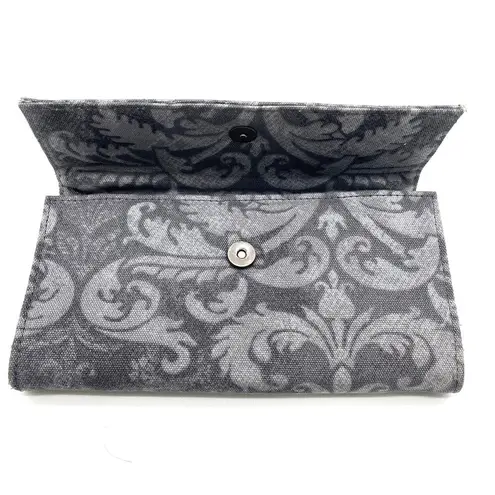 Dakine  Long Wallet Rectangular Gray Filigree Feminine Surf Beachy Retro Classic