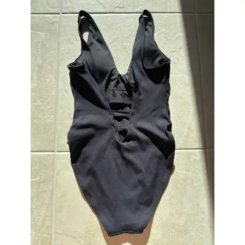Becca One Piece Swimsuit Womens Medium Black Swim Resort Beach Coastal Travel - Image 4