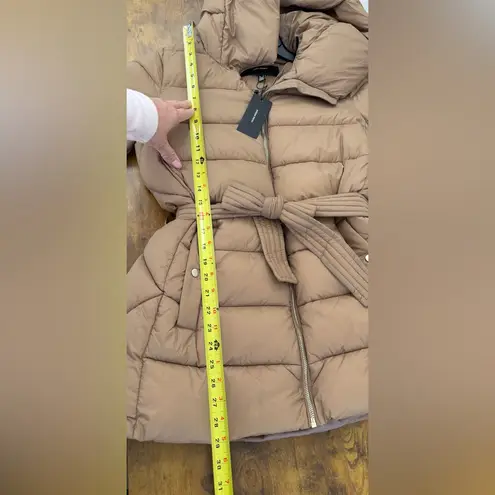 VERO MODA NWT Women's Tan Beige Belted Nylon Puffer Jacket Size Medium
