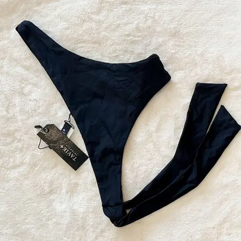 NWT Tavik Goldie Swim Bottom in Black