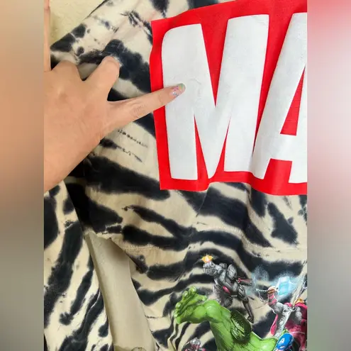 Marvel NTM: Disney Parks Black & White Tie Dye Spirit Jersey w/ Characters Sz M