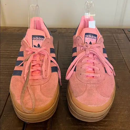 Adidas  Originals Gazelle Low Platform Sneaker Women's Size 10 Pink Navy Blue