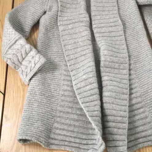 Tahari New Women’s Cardigan Sweater Gray Wool & Yak Blend Soft Warm Stretchy