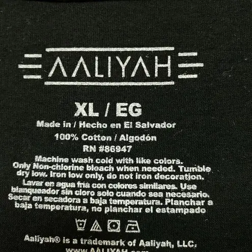 Aaliyah Airbrush Queen of Urban Pop Self-titled Album Tee XL