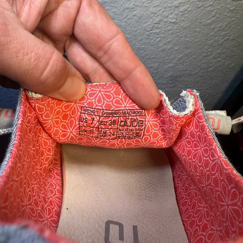 Hey Dude Wendy Chambray Braid Indigo Sneaker Slip On Womens Size 7 Casual