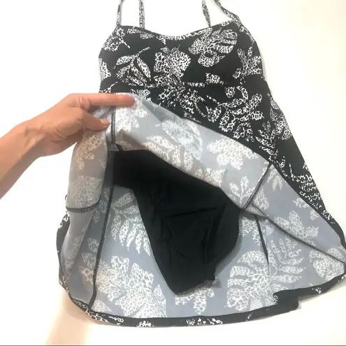 Swim Solutions LEAVES Empire