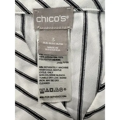 Chico's  Women Top Size 3( XL 16) White Black‎ Print Short Sleeves Lightweight