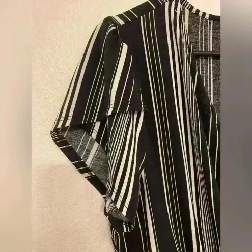 AUW  Women’s Y2K V-neck Wrap Around‎ Black and White Striped Blouse Size M