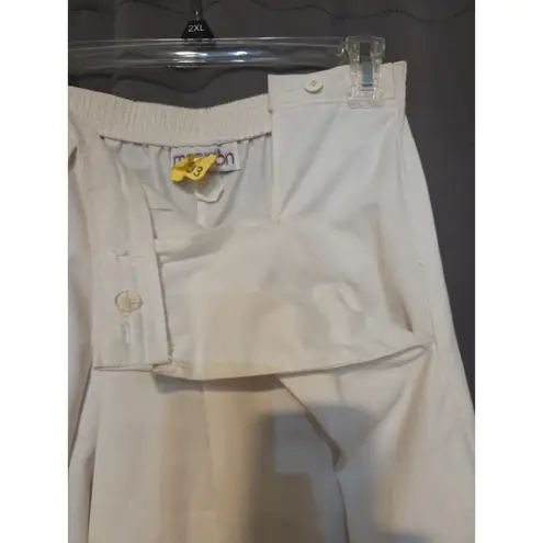 Madison Off White High Waist Shorts, Pleated Front, Women's Medium Preppy Shorts Tan