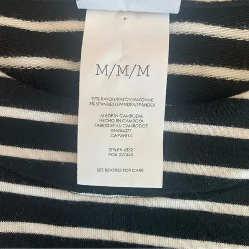 CAbi EUC  Side Snap Black White Stripe Scoop Neck Tee Style 6332 Size M