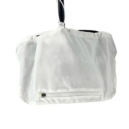 ZYIA Active Womens Full Zip Packable Breeze Windbreaker Jacket White Medium NWT - Image 5