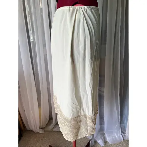 half slip skirt nude 4" lace hem Tan