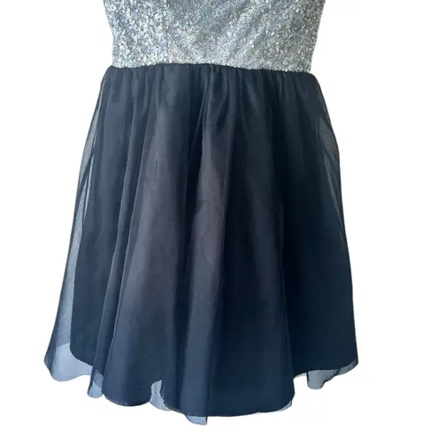 Love Reign Juniors Black Silver Sparkle Sequin Cocktail Dress (Size 3)
