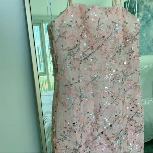 Elliatt NWT Regina Floral Sequin Sleeveless Trumpet Gown