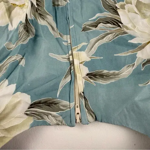 Floral Print Sleeveless Dress in Blue and Cream