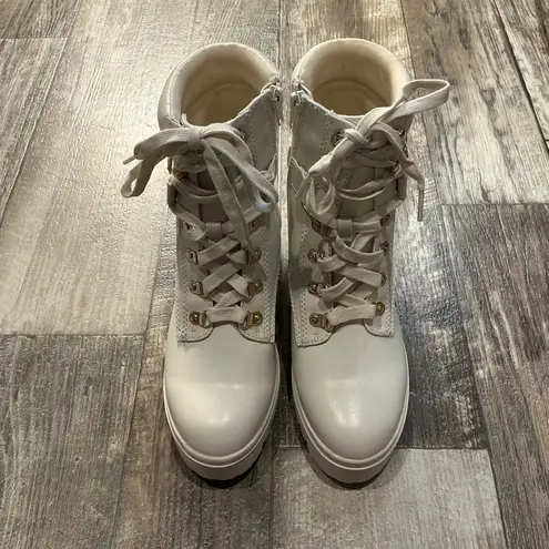 Wild Pair Off-White Lace-Up Boots Size 9