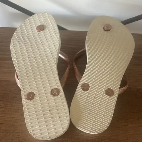 Havaianas Leopard  size 6