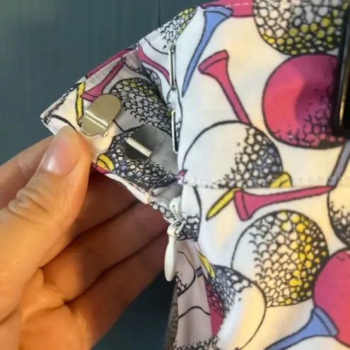 IZOD NWOT Golf Skort Stretch Sun Control Wicking Golf Balls & Tees Size 12