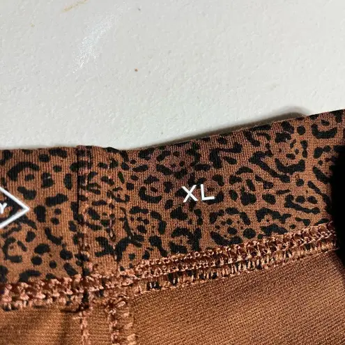 St. John  BAY (XL) CHEETAH PRINT PULL ON PANTS WITH TUMMY CONTROL PANEL PREOWNED thumbnail 6