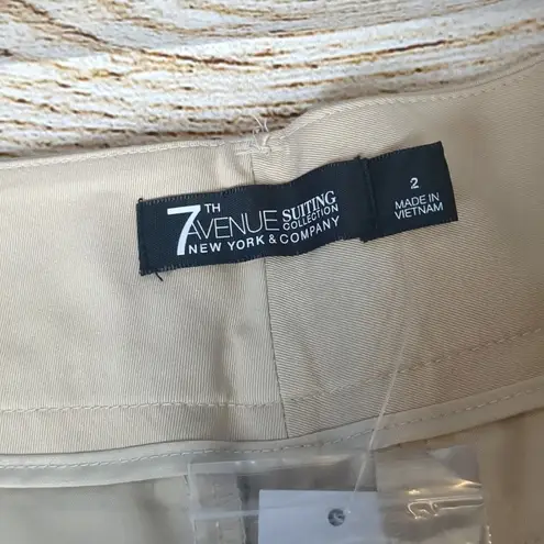 New York & Co. The 7th Ave. Tan chino shorts size 2