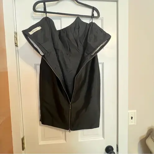 Reiss BLACK AND CREAM BODY HUGGING STRAPLESS SIZE 8