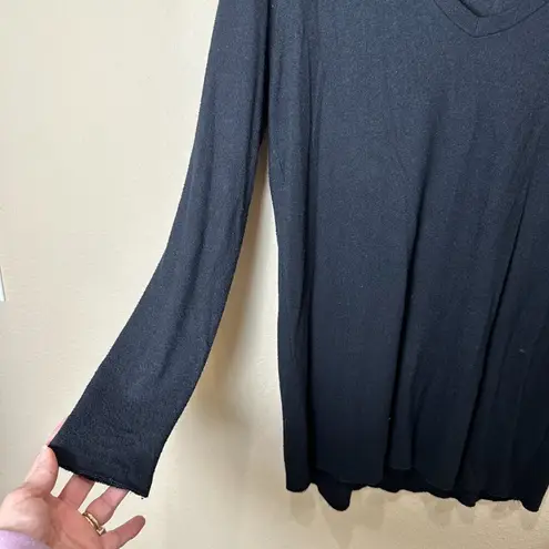 BP NORDSTROM Long SLeeve V Neck Thin Sweater Top Size Medium