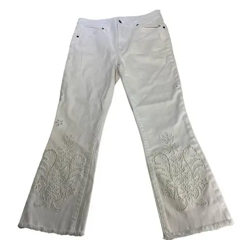 Johnny Was Cropped Baby Boot White Jeans women Flowers Eyelet size 32