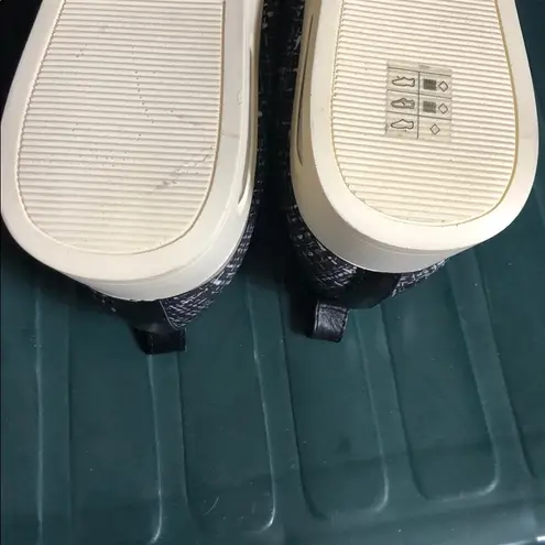 Karl Lagerfeld Paris Camden2 Wedge Slip on Sneaker new