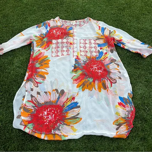 Fig and Flower Floral Blouse Red Size 2X