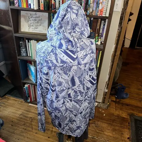 Boca Islandweat blue & white tropical sun protection top Size XXL