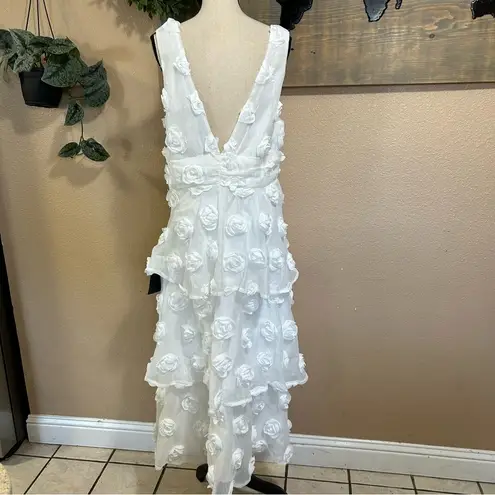 NWT Exceptional Entrance White Sleeveless Tiered Rosette Midi Dress Size XL